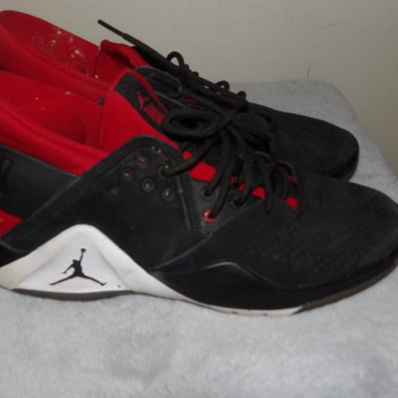 Jordan Other - Jordan Black/Red Sneakers Sz 9
